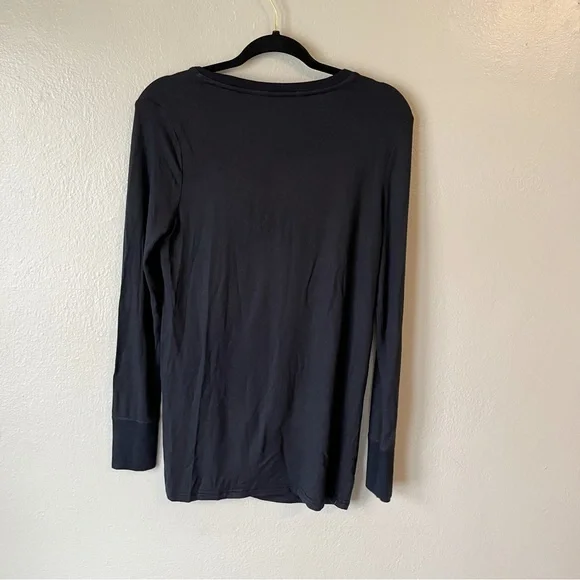 Athleta Nirvana Black Twist Front Long Sleeve Long Line Top size S Modal - Picture 3 of 6
